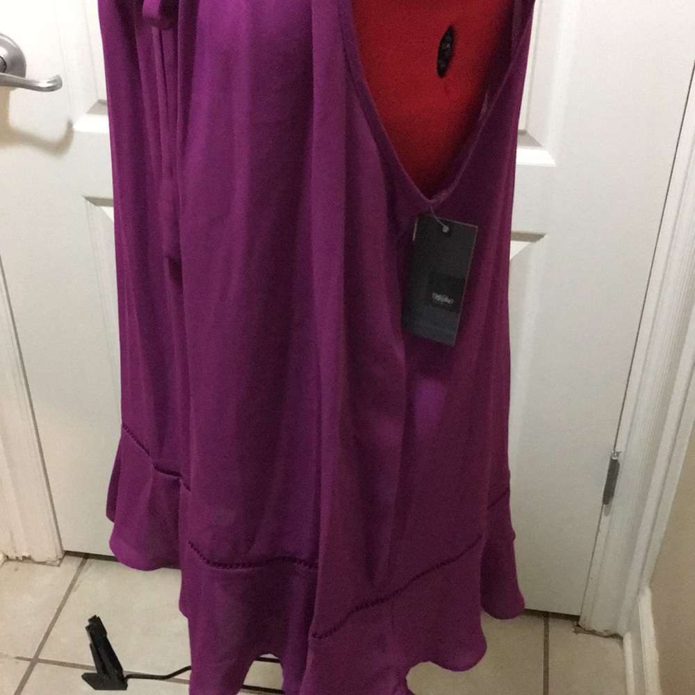 Cute magenta colored cami top - Picture 2 of 5